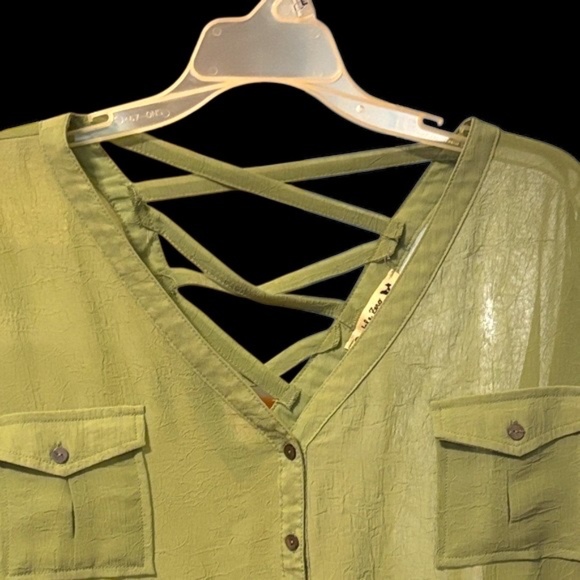 Double Zero Mint Button-Up Top - Picture 3 of 8